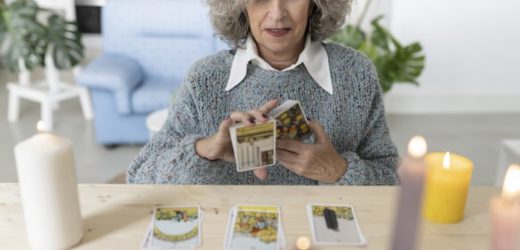 Are Fortune Tellers Accurate? Examining the Evidence